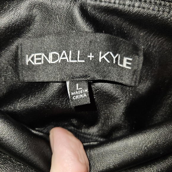 Kendall & Kylie Womans Black Faux Leather Pants Size L - Picture 6 of 10